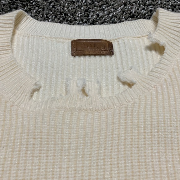 POL Cream Distressed Sweater S - Picture 9 of 12